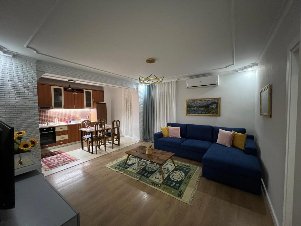Chestnut Yard Villa Tirana Buitenkant foto