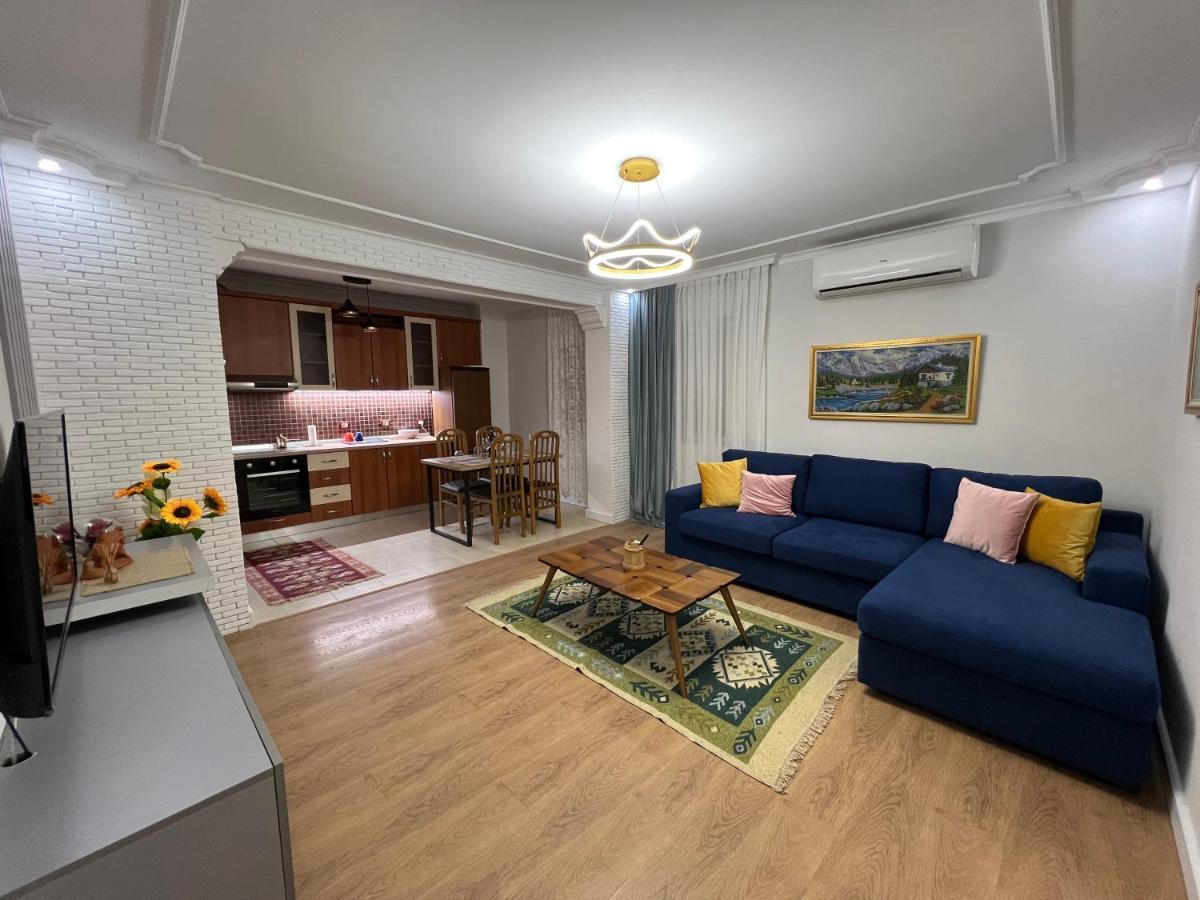 Chestnut Yard Villa Tirana Buitenkant foto