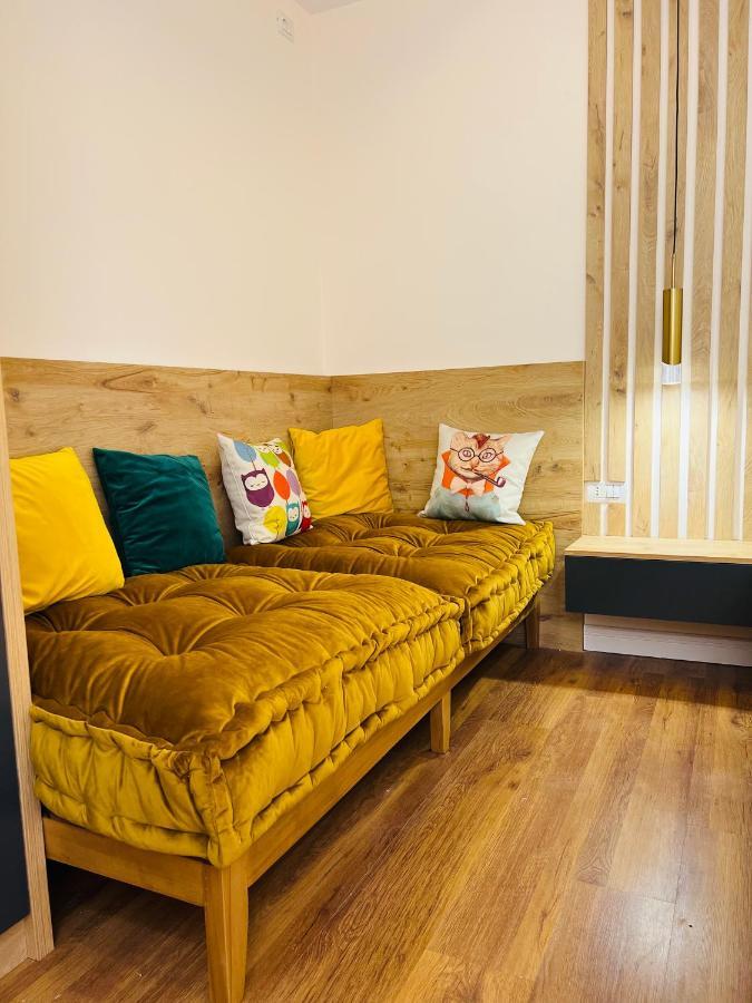 Chestnut Yard Villa Tirana Buitenkant foto